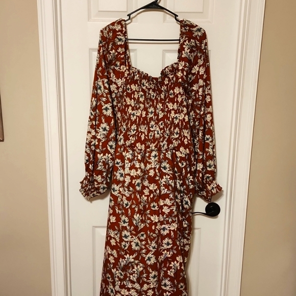 La Linge x Target Dresses & Skirts - La Linge x Target Womens Floral Smocked Bodice Midi Dress, size 3x